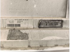 Recambio de moldura trasera cabina para renault serie t 10.8 diesel referencia OEM IAM 7482576239 DERECHA  2