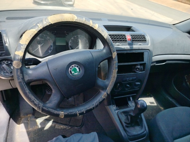 skoda octavia ii (1z3) del año 2004