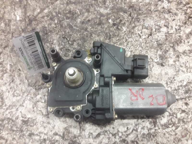 Recambio de elevalunas delantero derecho para audi a4 berlina (b5) 1.9 tdi referencia OEM IAM 0536001401 8 PINS 