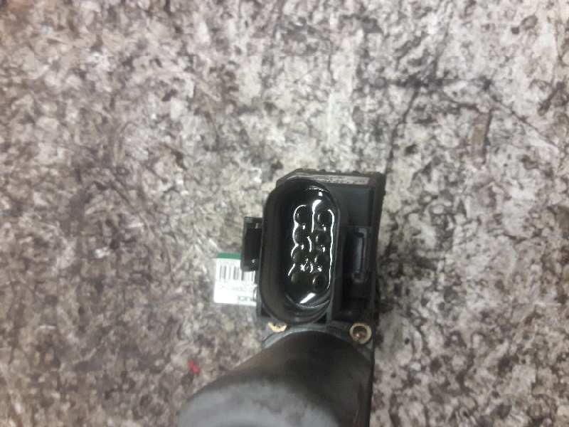 Recambio de elevalunas delantero derecho para audi a4 berlina (b5) 1.9 tdi referencia OEM IAM 0536001401 8 PINS 