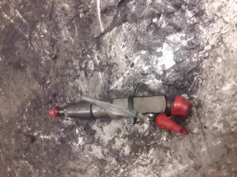 Recambio de inyector para audi a6 berlina (c4) 2.5 tdi referencia OEM IAM 046130201E  