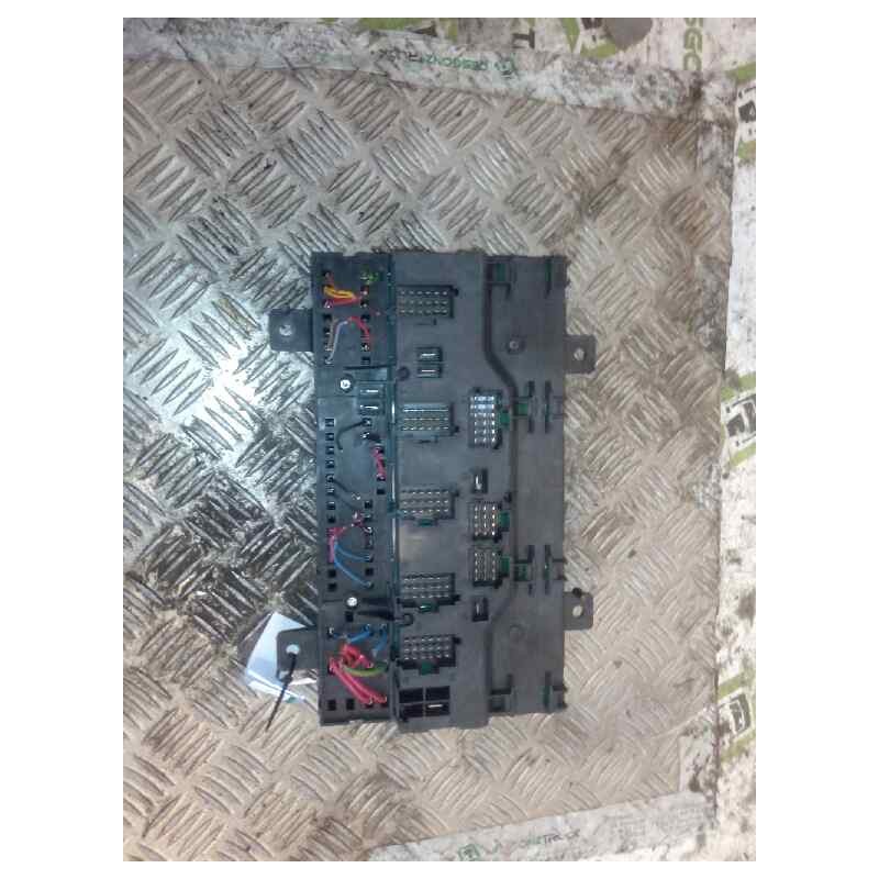 Recambio de caja reles / fusibles para volvo fh xxx fsa 4x2 low corto referencia OEM IAM   