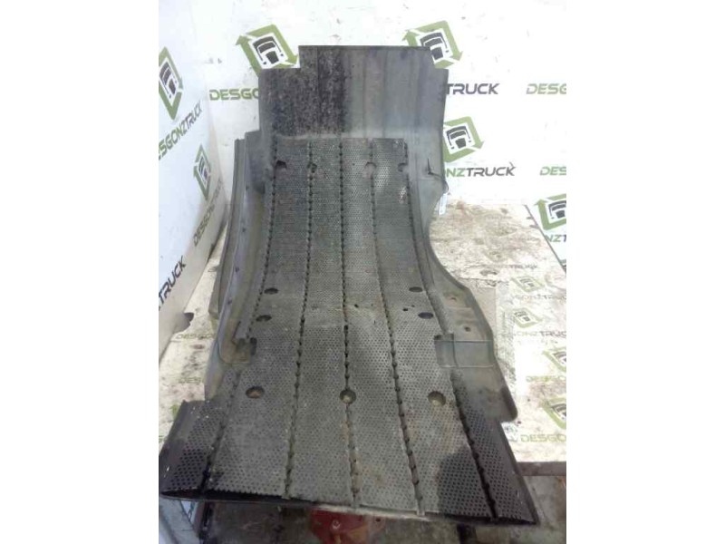 Recambio de guardabarros delantero derecho para iveco stralis (as) fsa t / p 4x2 gran espacio referencia OEM IAM   