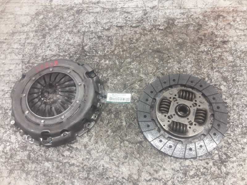 Recambio de kit embrague para renault master combi desde ´98 2.5 diesel referencia OEM IAM 8200900112  
