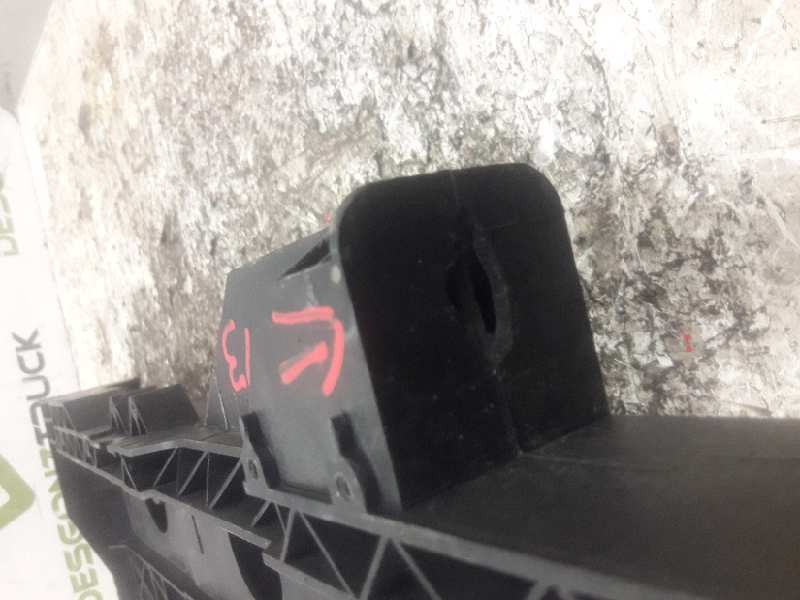 Recambio de panel frontal para renault master combi desde ´98 2.5 diesel referencia OEM IAM MC1123870758M  