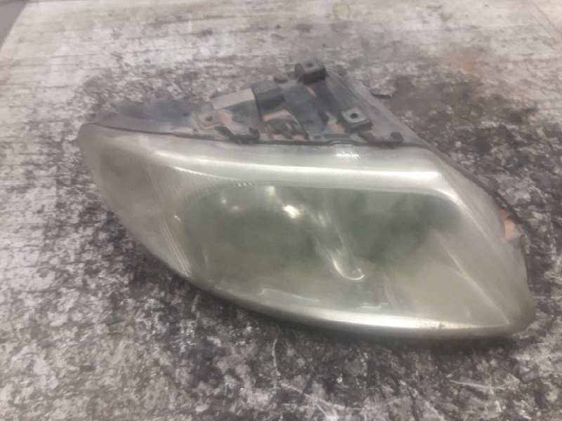 Recambio de faro derecho para chrysler voyager (rg) 2.5 crd lx referencia OEM IAM   