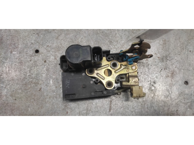 Recambio de cerradura puerta delantera derecha para chevrolet lacetti cdx referencia OEM IAM   