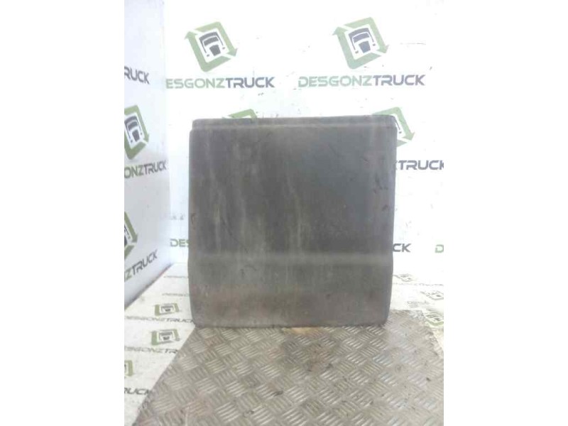 Recambio de guardabarros delantero derecho para pegaso trucks serie 1200 1215.10 referencia OEM IAM   