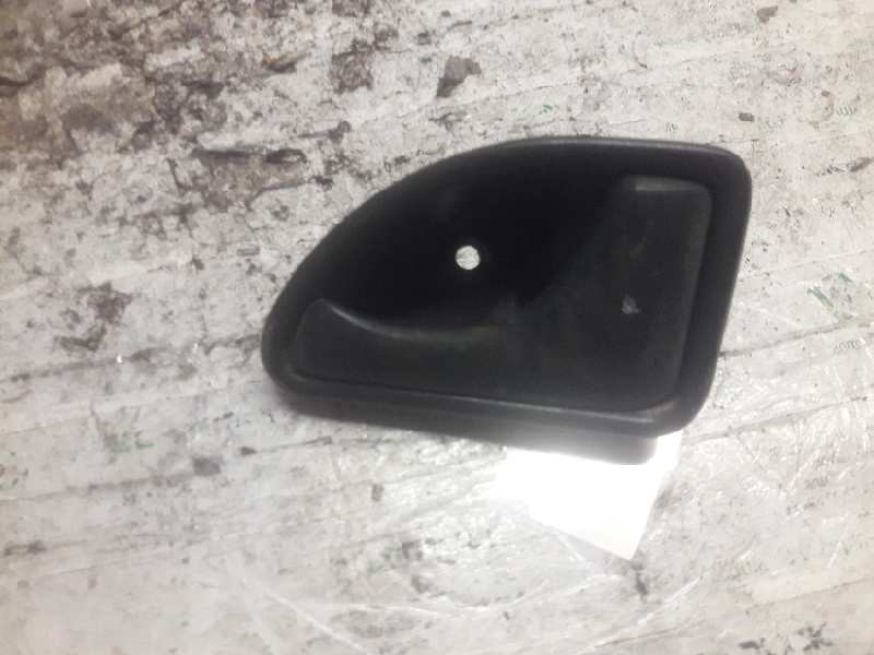 Recambio de maneta interior delantera derecha para renault kangoo (f/kc0) referencia OEM IAM 7700820524  