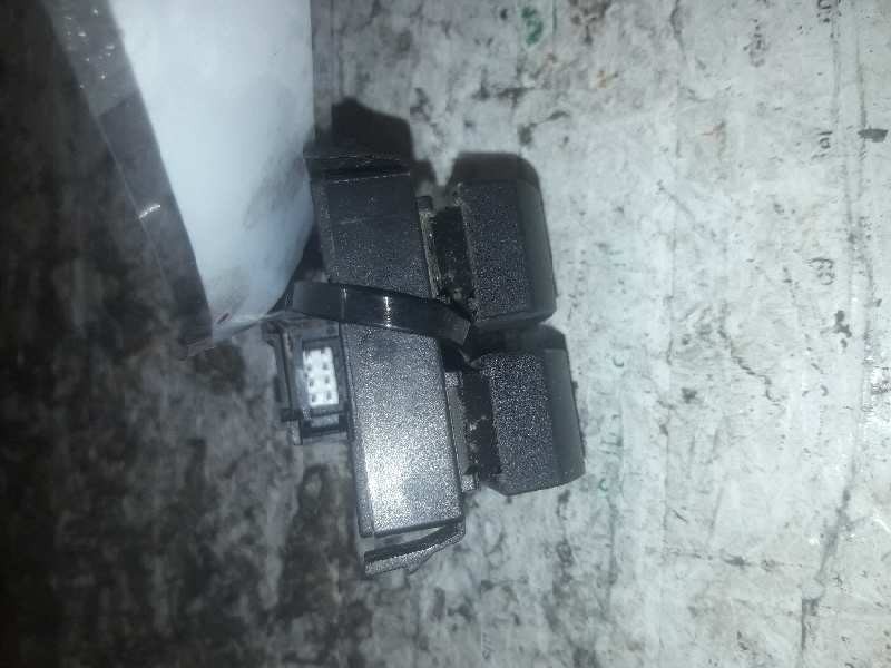 Recambio de mando elevalunas delantero izquierdo para audi a3 (8l) referencia OEM IAM 8L0959851 8 PINS 