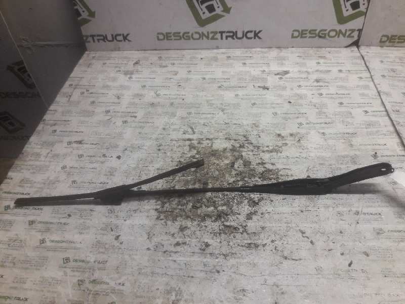 Recambio de brazo limpia delantero derecho para opel astra gtc cosmo referencia OEM IAM 13111220  