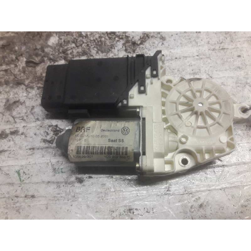 Recambio de motor elevalunas delantero derecho para seat leon (1m1) signo referencia OEM IAM 1C0959802C 105413301 29 PINS