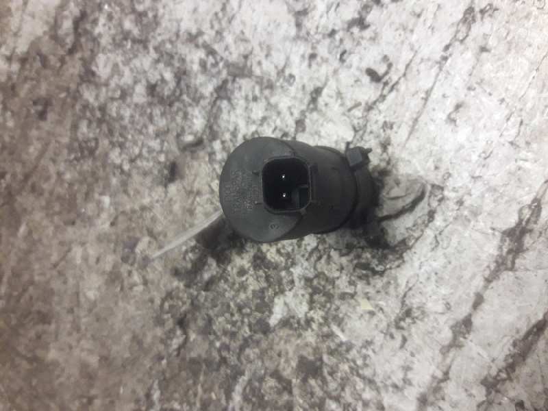 Recambio de bomba limpia para ford focus berlina (cap) ambiente (d) referencia OEM IAM  2 PINS 