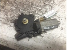 Recambio de motor elevalunas trasero izquierdo para ford mondeo berlina (gd) ambiente referencia OEM IAM 0130821680 2 PINS 