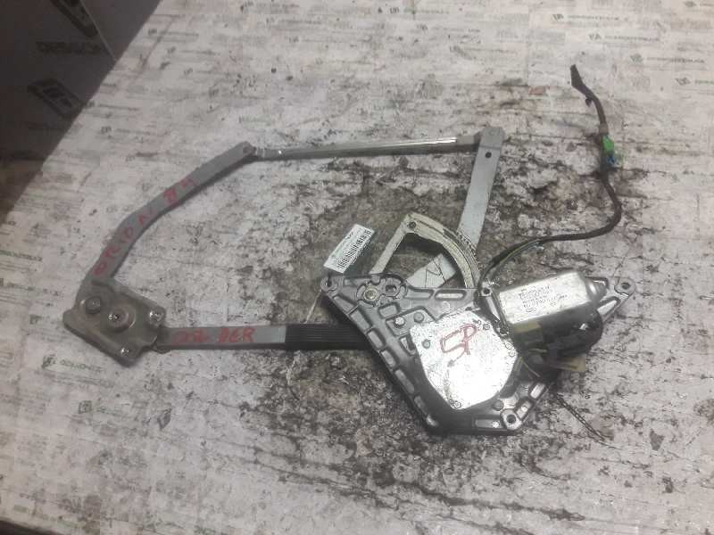 Recambio de elevalunas delantero derecho para ford orion referencia OEM IAM 0130821038 2 PINS 