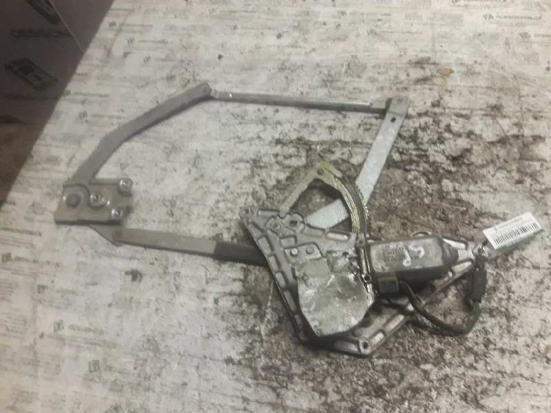 Recambio de elevalunas delantero derecho para ford orion ghia referencia OEM IAM 0130821038 2 PINS 