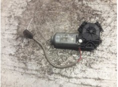 Recambio de motor elevalunas trasero derecho para nissan primera berlina (p11) referencia OEM IAM  2 PINS 
