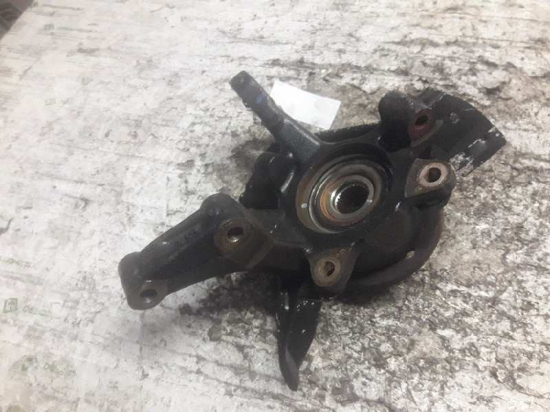 Recambio de mangueta delantera derecha para peugeot expert kasten komfort confort acristalato referencia OEM IAM 10048  