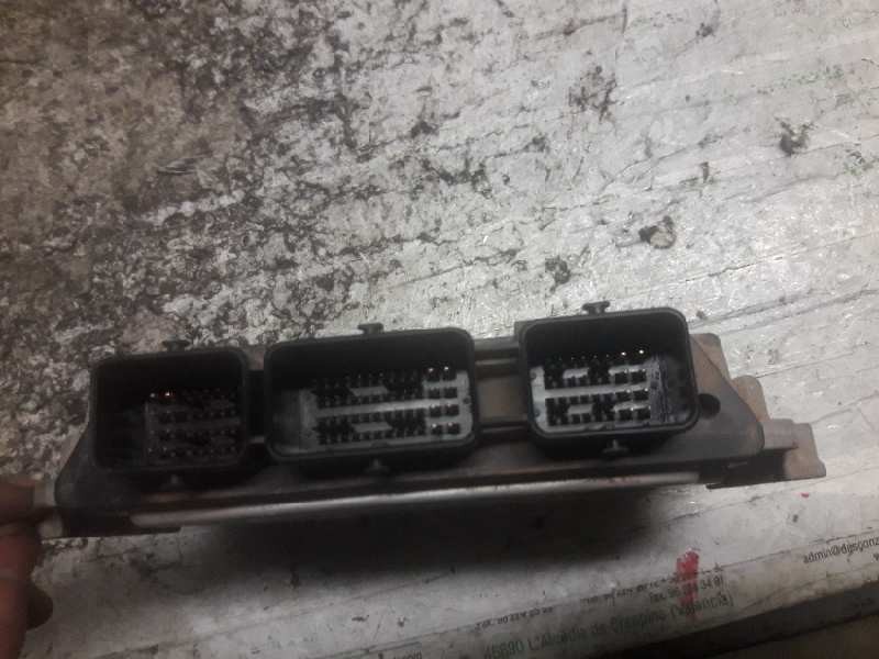 Recambio de centralita motor uce para citroen c4 berlina lx referencia OEM IAM 0281011863 9661773380 9653958980