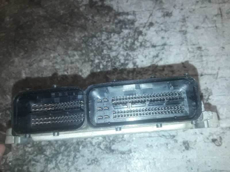 Recambio de centralita motor uce para hyundai i30 referencia OEM IAM 0281016491 391142A410 1039S37825