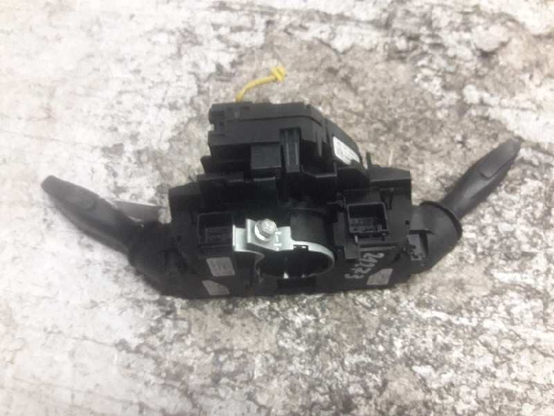 Recambio de mando multifuncion para ford fiesta (cb1) ambiente referencia OEM IAM 8A6T13N064BD 8A6T13335BB 8A6T17A553AC
