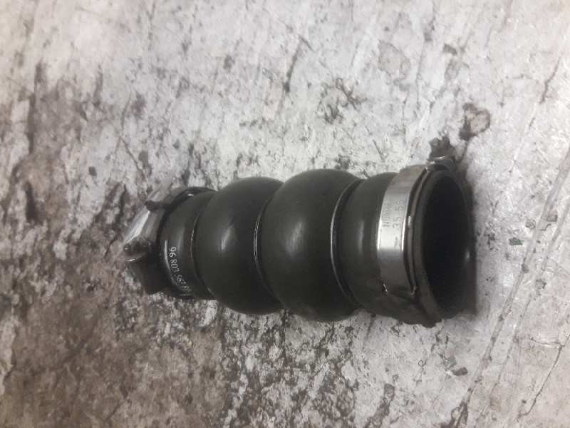 Recambio de tubo para citroen c4 berlina lx referencia OEM IAM 9680356780 INTERCOOLER 