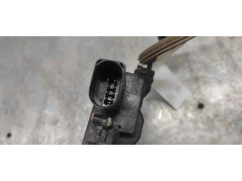 Recambio de cerradura puerta delantera derecha para seat leon (1m1) signo referencia OEM IAM   8 PINS