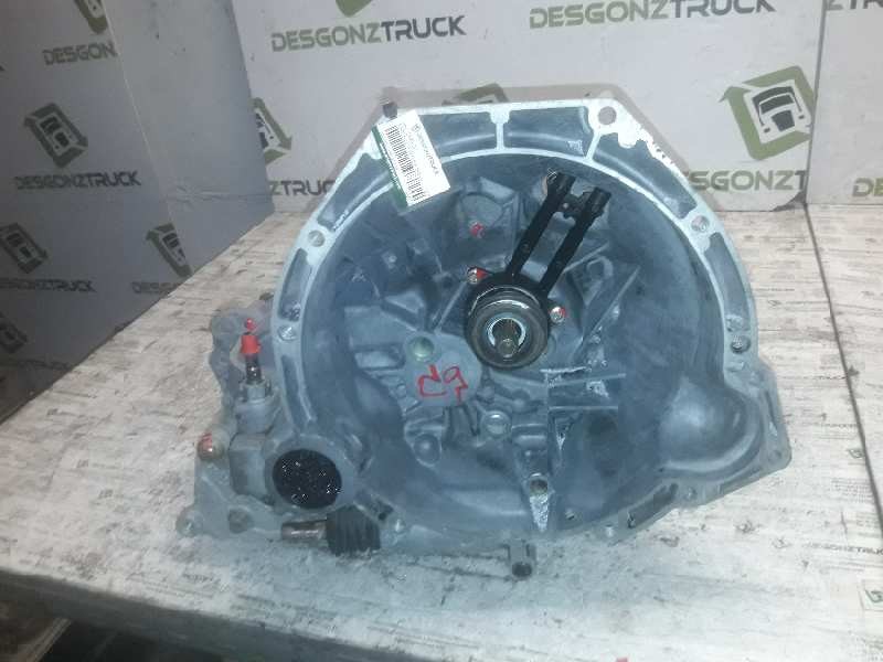 Recambio de caja cambios para ford fiesta berlina básico referencia OEM IAM 96WT7096DA  