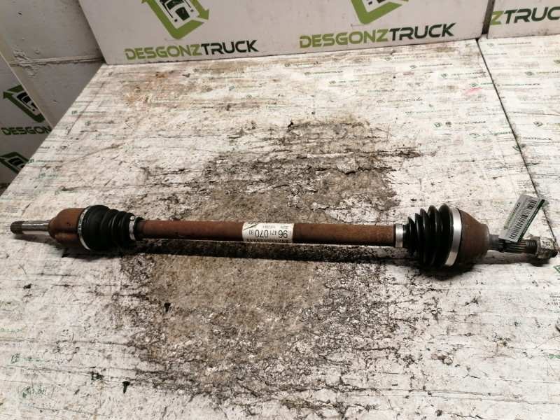 Recambio de transmision delantera derecha para citroen c3 1.4 16v stop&start referencia OEM IAM 9647107080  