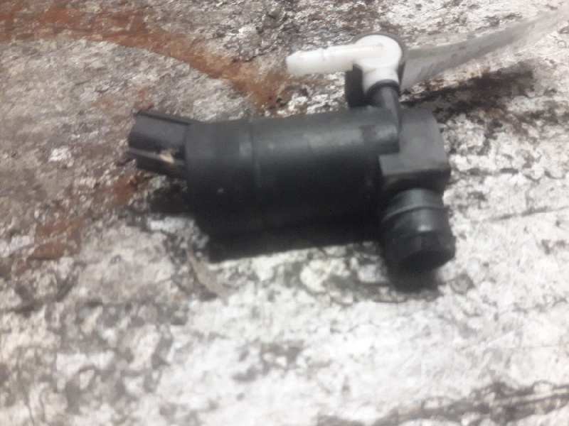 Recambio de bomba limpia para ford focus berlina (cap) ambiente (d) referencia OEM IAM 1S7117K624FE 2 PINS 
