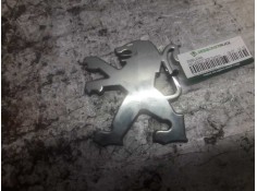 Recambio de emblema para peugeot 308 confort referencia OEM IAM  TRASERO 