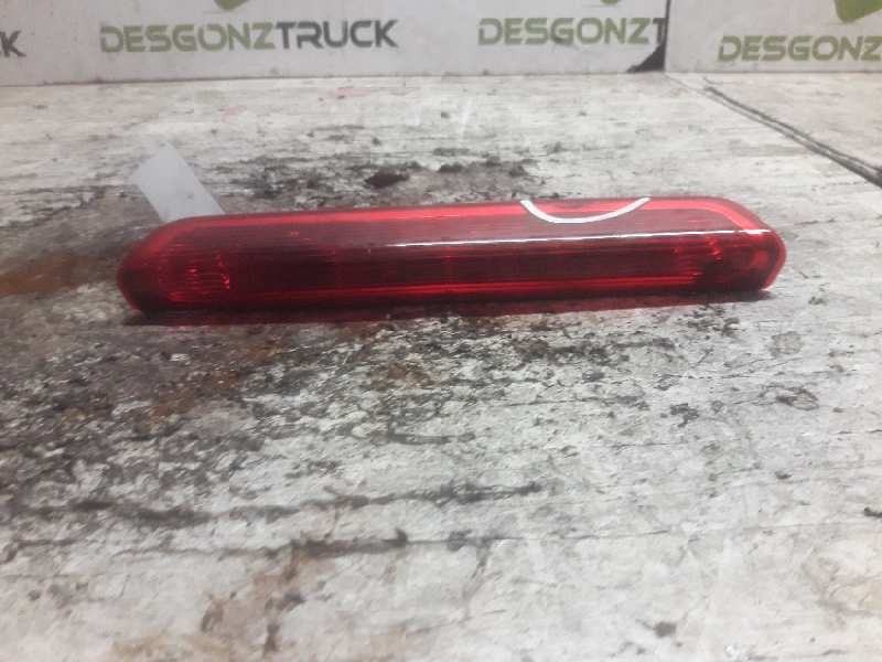 Recambio de luz central de freno para peugeot 308 confort referencia OEM IAM 9680426580 2 PINS 