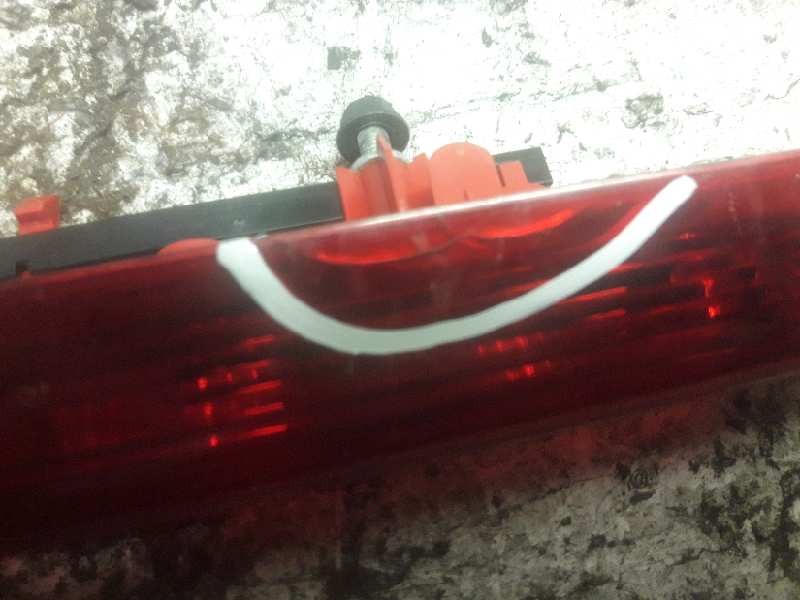 Recambio de luz central de freno para peugeot 308 confort referencia OEM IAM 9680426580 2 PINS 
