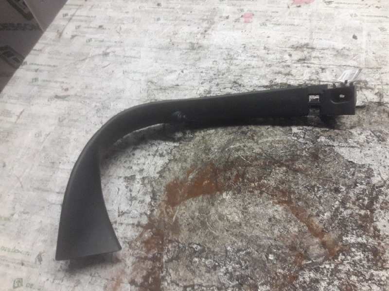 Recambio de guarnecido porton para peugeot 308 confort referencia OEM IAM 9681635677 DERECHO 