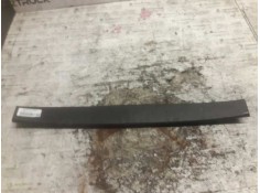 Recambio de guarnecido porton para peugeot 308 confort referencia OEM IAM 9681621877 CENTRAL 