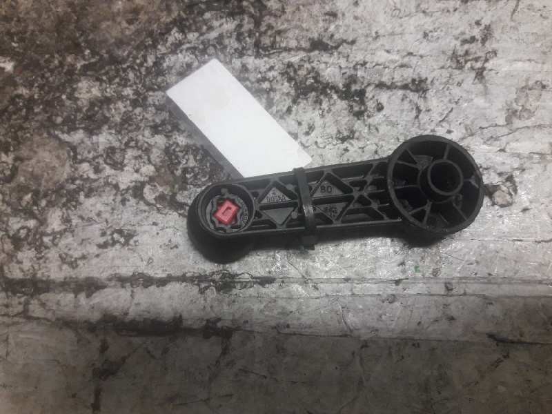 Recambio de maneta elevalunas trasera derecha para ford fiesta (cbk) ambiente referencia OEM IAM   