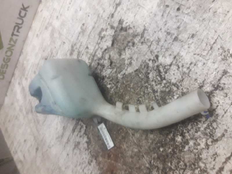 Recambio de deposito limpia para ford fiesta (cbk) ambiente referencia OEM IAM 2S6117618AH 2N1117618AH 