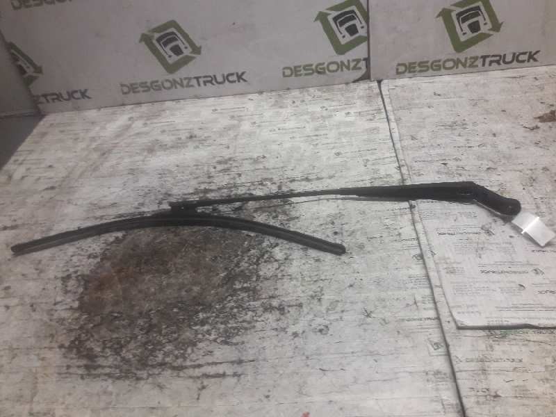 Recambio de brazo limpia delantero derecho para peugeot 407 st confort referencia OEM IAM   