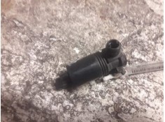 Recambio de bomba limpia para ford fiesta (cb1) ambiente referencia OEM IAM 8A6117K624AA 2 PINS  2