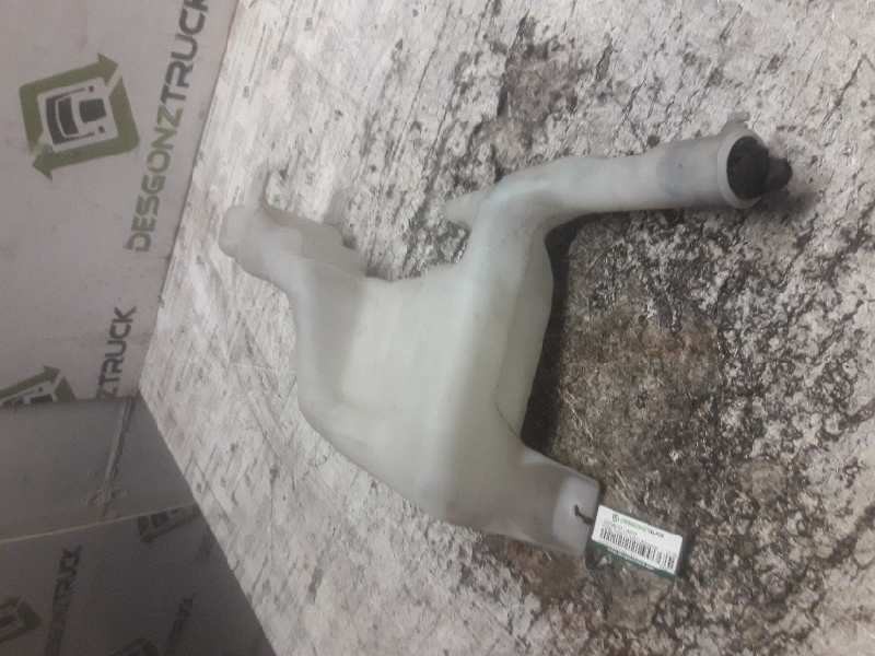 Recambio de deposito limpia para ford fiesta (cb1) ambiente referencia OEM IAM 8A6117B613AD  