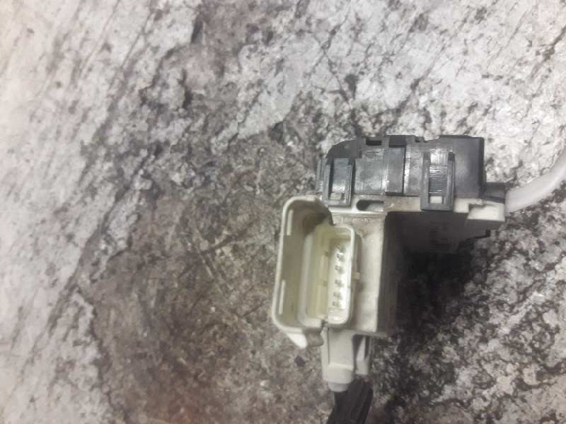 Recambio de cerradura puerta delantera derecha para peugeot 407 st sport referencia OEM IAM 9660698180 6 PINS 