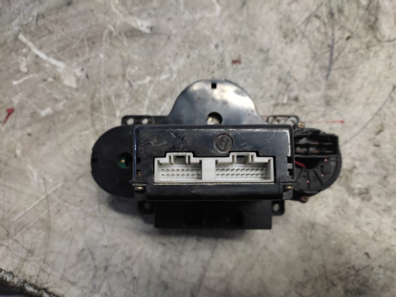 Recambio de mando calefaccion / aire acondicionado para kia carens 2.0 turbodiesel cat referencia OEM IAM 0K2FA61190  