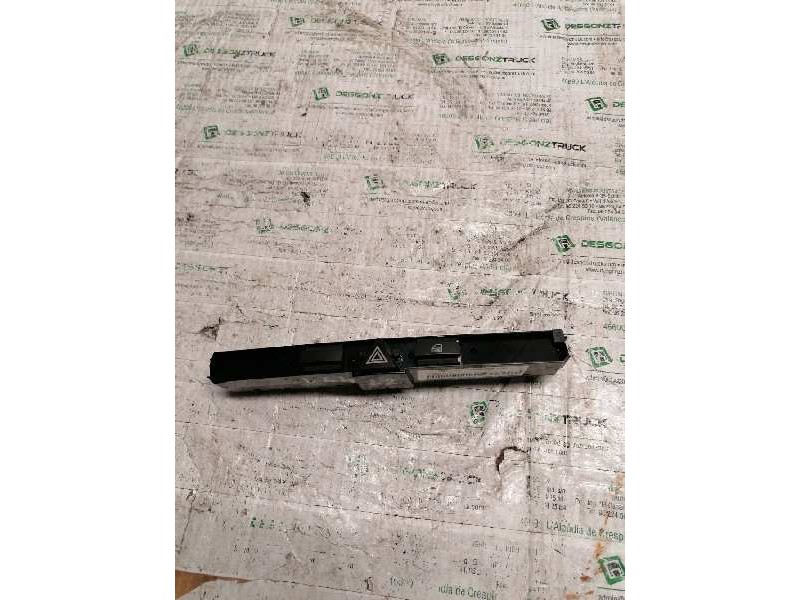 Recambio de warning para opel astra gtc cosmo referencia OEM IAM 13100105 03758075 16 PINS
