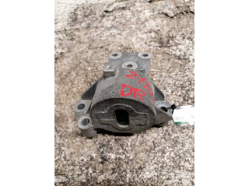 Recambio de soporte motor derecho para fiat fiorino adventure sx kasten referencia OEM IAM 00518554840  
