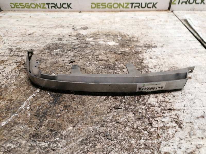 Recambio de moldura para renault 21 berlina (b/l48) referencia OEM IAM 7700789900 BAJO FARO IZQUIERDO 