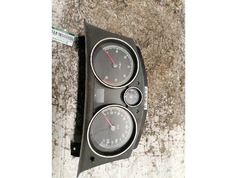 Recambio de cuadro instrumentos para opel zafira b cosmo referencia OEM IAM 13225988  