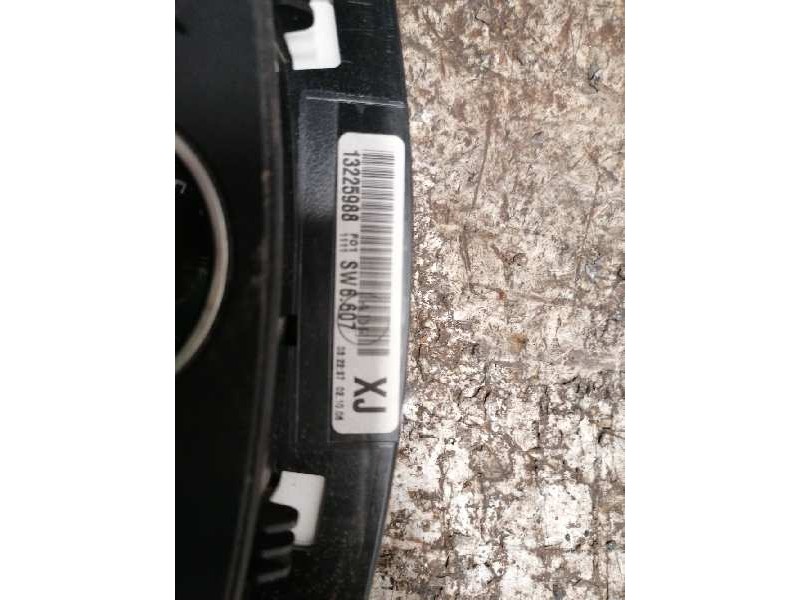 Recambio de cuadro instrumentos para opel zafira b cosmo referencia OEM IAM 13225988  