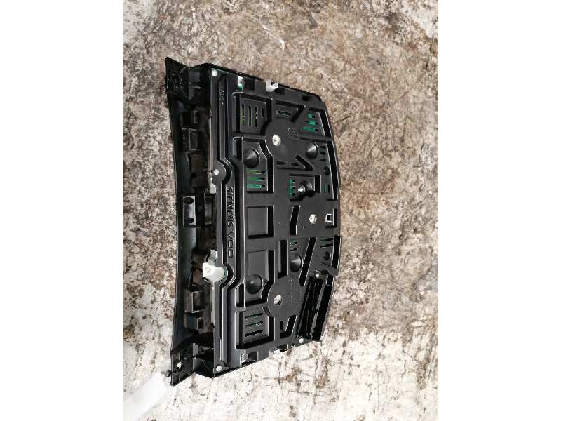 Recambio de cuadro instrumentos para opel zafira b cosmo referencia OEM IAM 13225988  