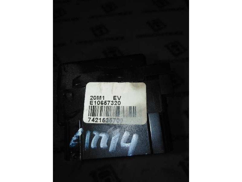 Recambio de mando limpia para renault premium route 2006 fg 4x2 gv larga distancia referencia OEM IAM 7421535700  