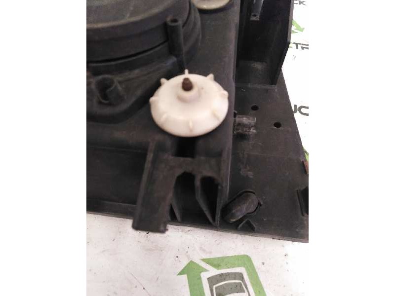 Recambio de faro izquierdo para renault magnum ab 2005 12.0 diesel referencia OEM IAM   